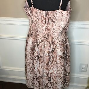 Flowy spaghetti strap midi dress